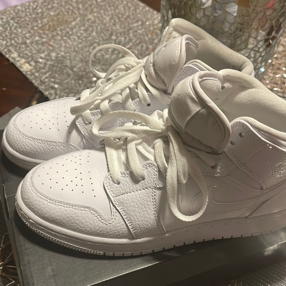 Air Jordan 1 Mid